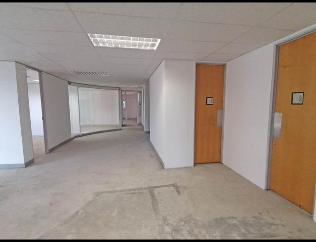 456M² OFFICE TO LET IN ROSEBANK