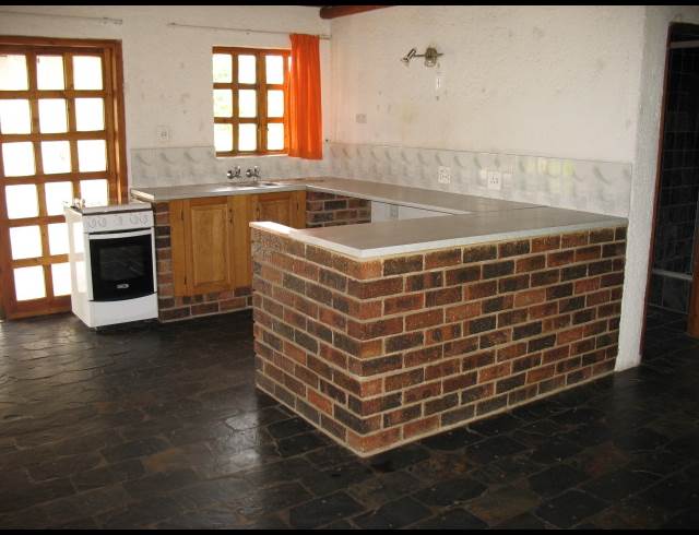 1 bed property to rent in KNOPJESLAAGTE