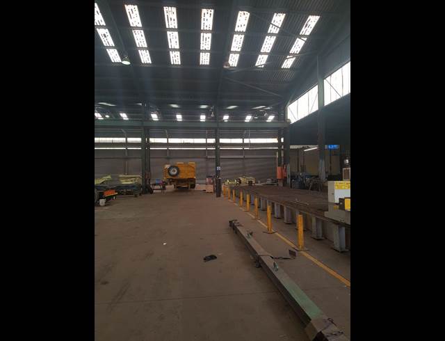 3,500M² WAREHOUSE TO LET IN ALRODE