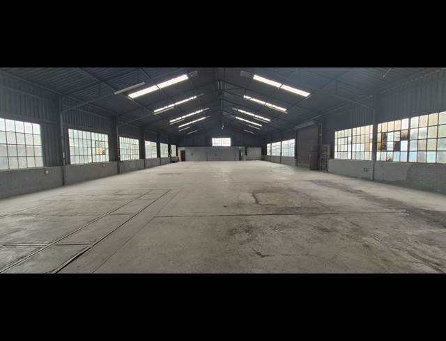 627M² WAREHOUSE TO LET IN ANDERBOLT