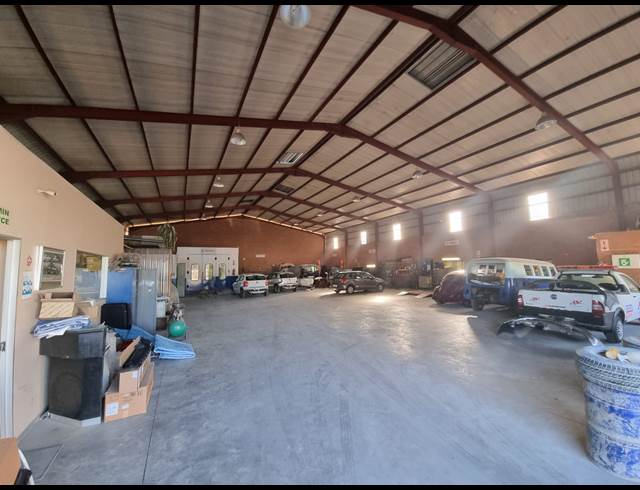 650M² WAREHOUSE TO LET IN ALBERTON NORTH