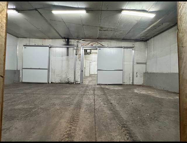 2,000M² WAREHOUSE TO LET IN PHOENIX INDUSTRIAL