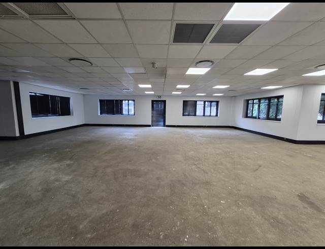 326M² OFFICE TO LET IN SANDTON CENTRAL
