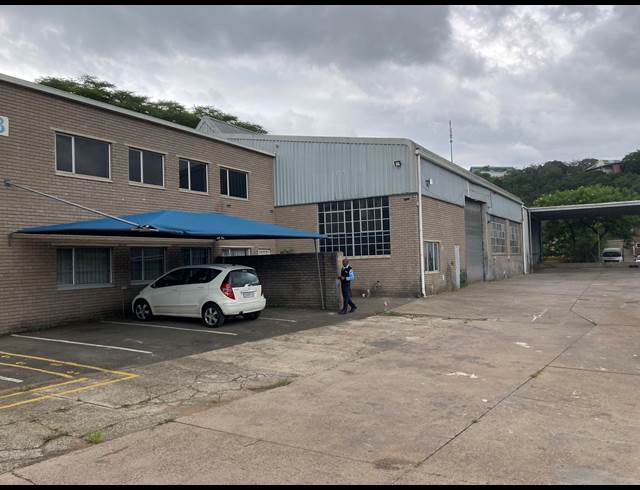 1,538M² WAREHOUSE TO LET IN WESTMEAD