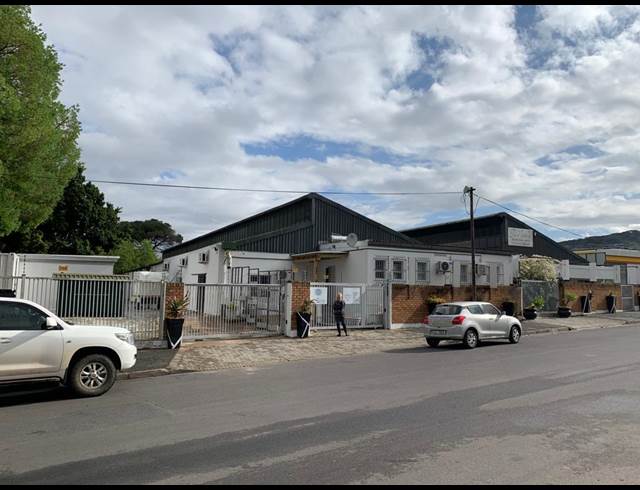 468M² WAREHOUSE TO LET IN PAARL SOUTH