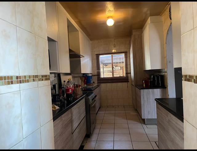 3 BEDROOM HOUSE TO LET IN NORKEM PARK