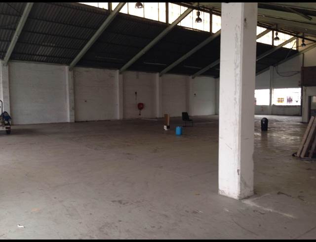 800M² FACTORY TO LET IN PAARDEN EILAND