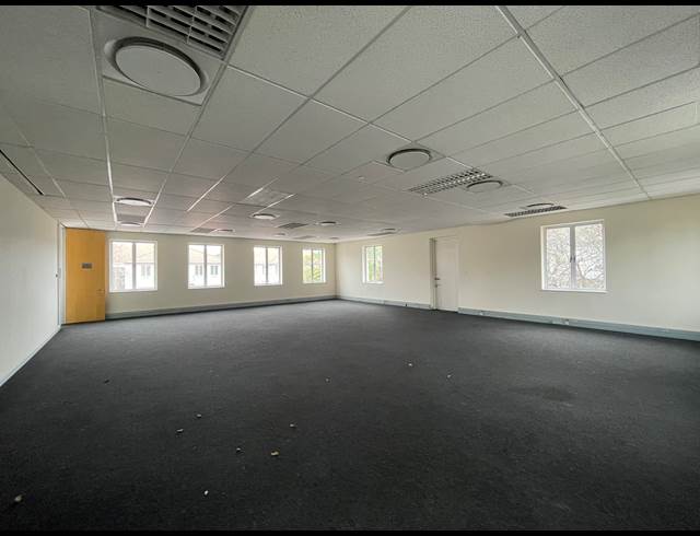 565M² OFFICE TO LET IN SANDTON CENTRAL