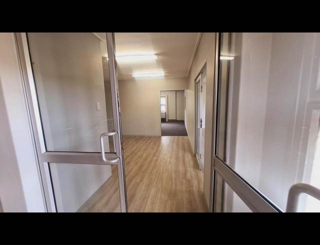 BUSINESS PROPERTY TO RENT IN LYNNWOOD