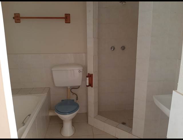 3 bed property to rent in BLOUBOSRAND