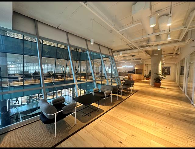 12M² SERVICED OFFICE TO LET IN ROSEBANK