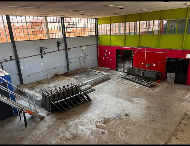 760M² WAREHOUSE TO LET IN MARTINDALE