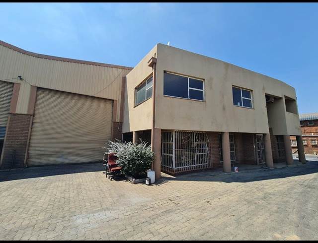 850M² WAREHOUSE TO LET IN WADEVILLE