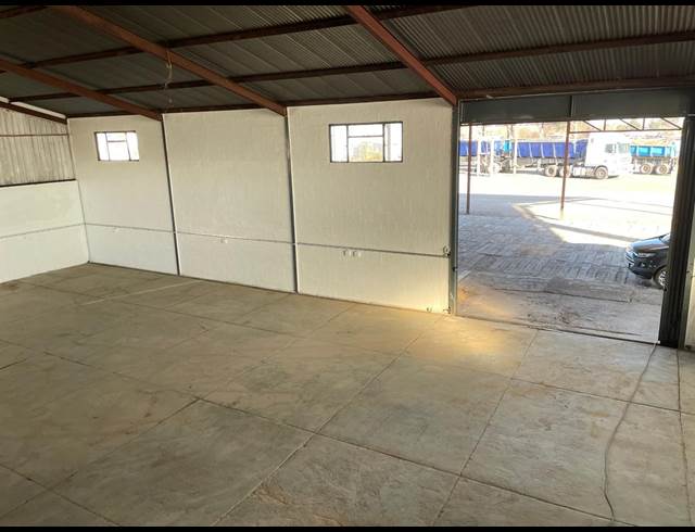 400M² WAREHOUSE TO LET IN DAGGAFONTEIN