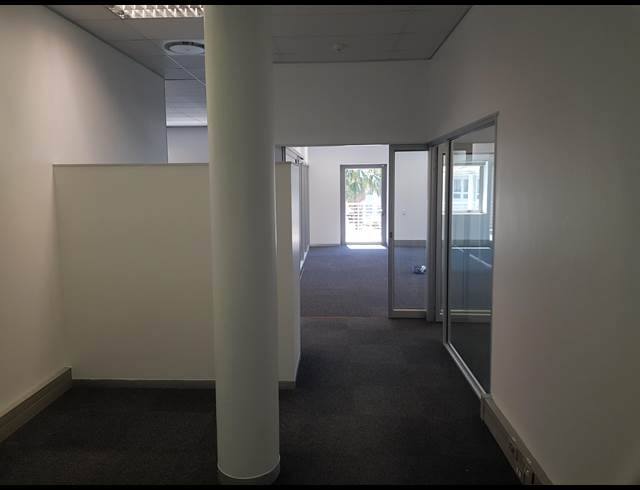221M² OFFICE TO LET IN CENTURY CITY