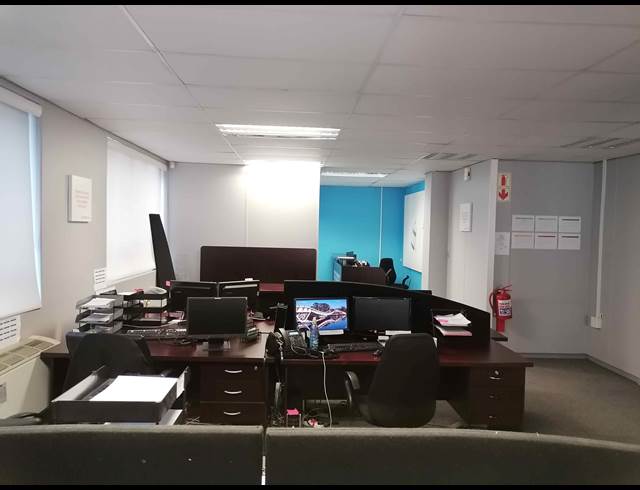 218M² BUILDING TO LET IN TYGER VALLEY