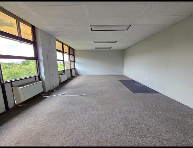 530M² OFFICE TO LET IN ORMONDE