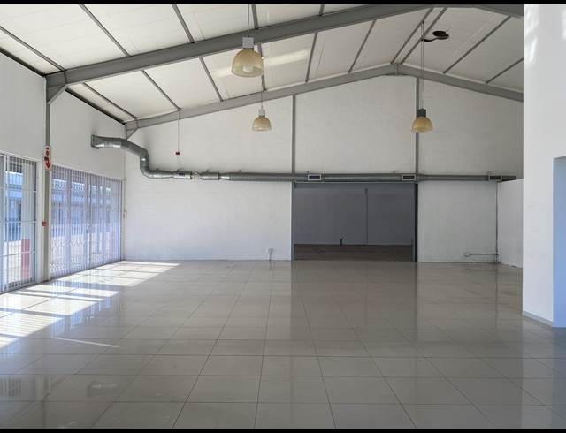 204M² RETAIL TO LET IN TOKAI