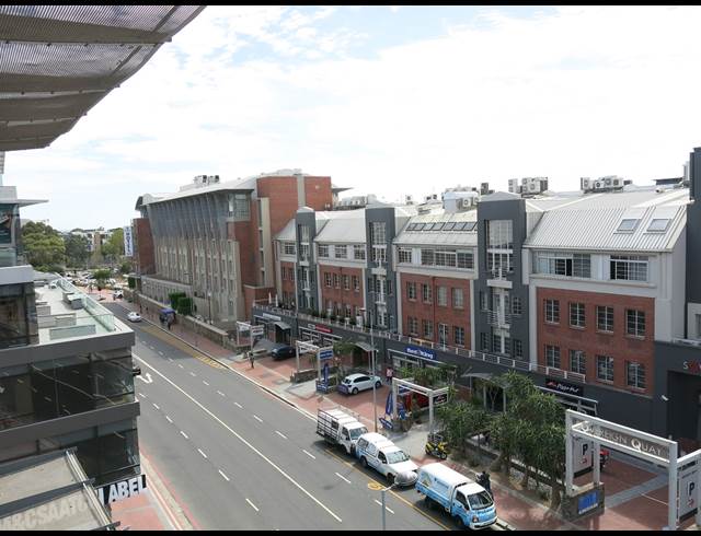 151M² OFFICE TO LET IN GREEN POINT