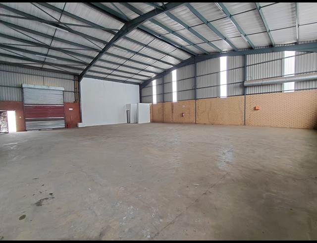 381M² WAREHOUSE TO LET IN CLAYVILLE