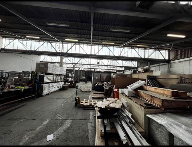 1,810M² WAREHOUSE TO LET IN EPPING INDUSTRIAL