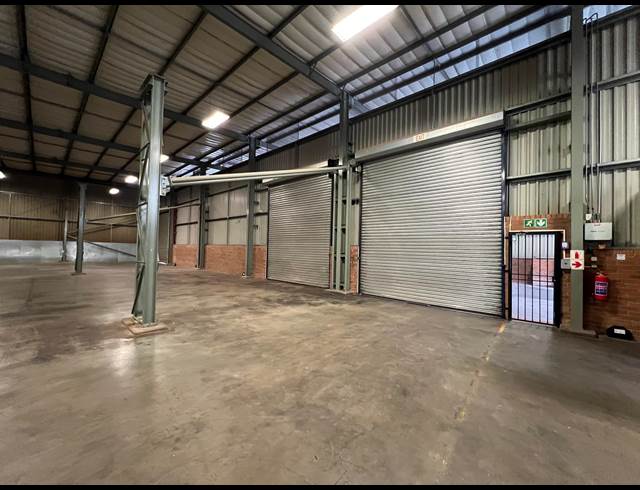 1,795M² WAREHOUSE TO LET IN STRIJDOMPARK