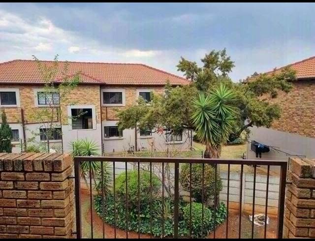 2 BEDROOM PROPERTY TO RENT IN HAMBERG