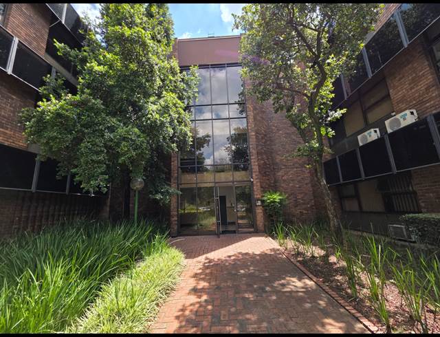 530M² OFFICE TO LET IN ORMONDE