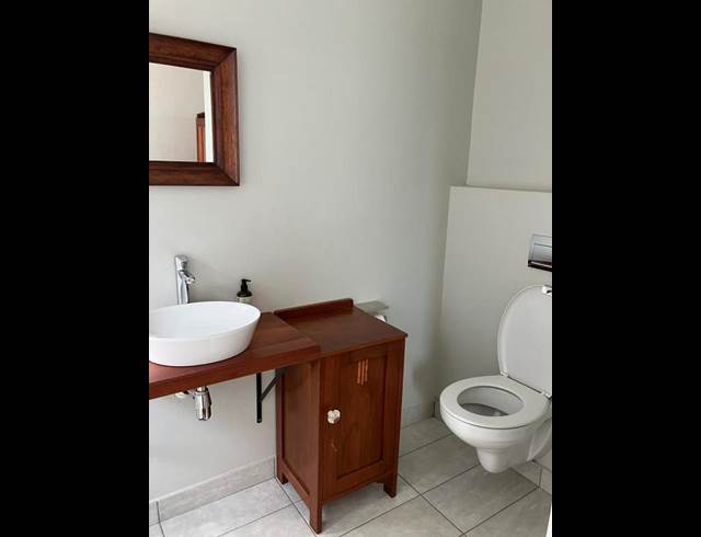 1 BEDROOM PROPERTY TO RENT IN ZINI RIVER ESTATE