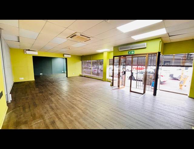 200M² BUILDING TO LET IN KRUGERSDORP CENTRAL