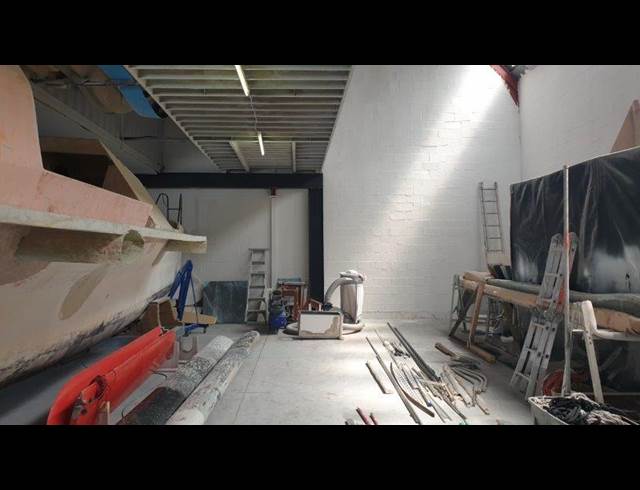 400M² WAREHOUSE TO LET IN KILLARNEY GARDENS