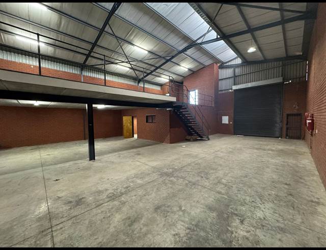488M² WAREHOUSE TO LET IN ORMONDE