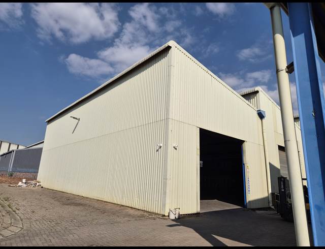 1,972M² WAREHOUSE TO LET IN OLIFANTSFONTEIN