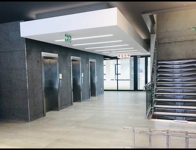 35M² OFFICE TO LET IN VORNA VALLEY