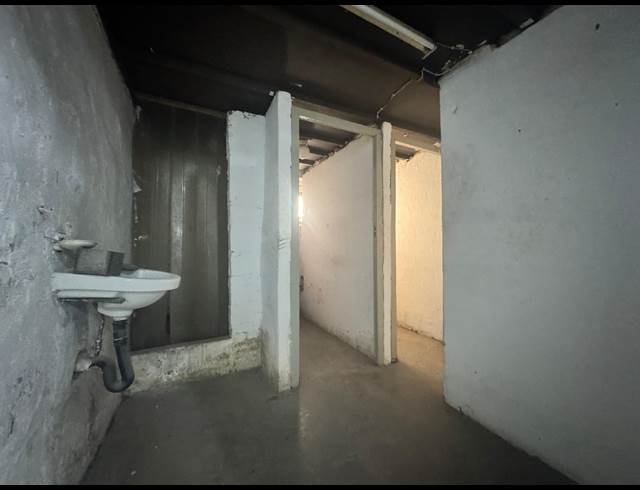 240M² WAREHOUSE TO LET IN PHOENIX INDUSTRIAL