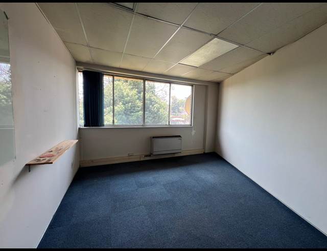 210M² OFFICE TO LET IN STRIJDOMPARK