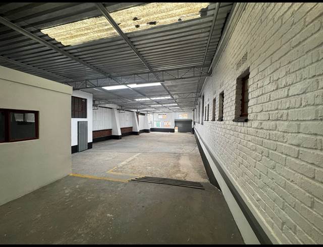 437M² WAREHOUSE TO LET IN SEBENZA