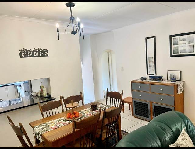 3 bed property to rent in NORKEM PARK