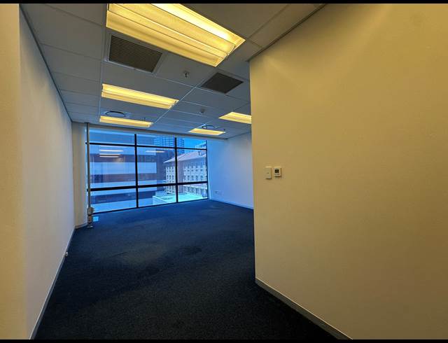 80M² OFFICE TO LET IN SANDTON CENTRAL