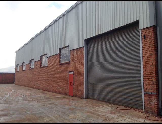 804M² WAREHOUSE TO LET IN SILVERTONDALE