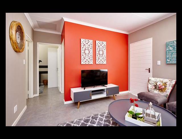 2 BEDROOM PROPERTY TO RENT IN SELCOURT