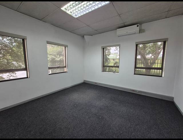 1,428M² WAREHOUSE TO LET IN LINBRO PARK