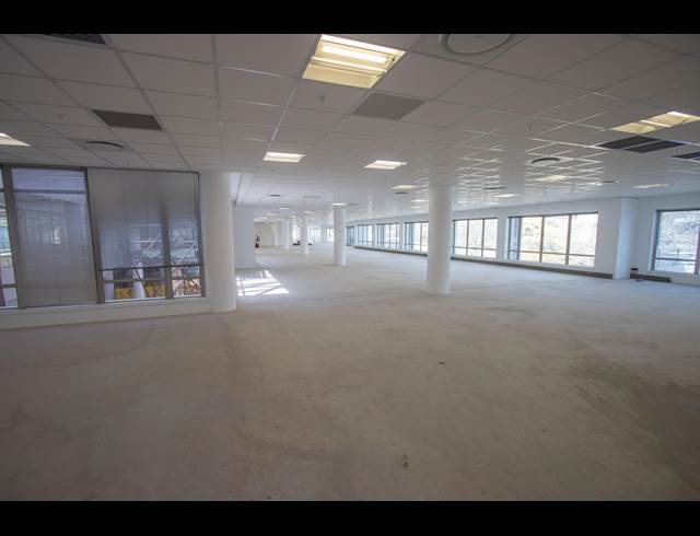 1,979M² OFFICE TO LET IN SANDTON CENTRAL
