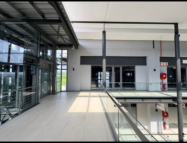 275M² RETAIL TO LET IN FOURWAYS