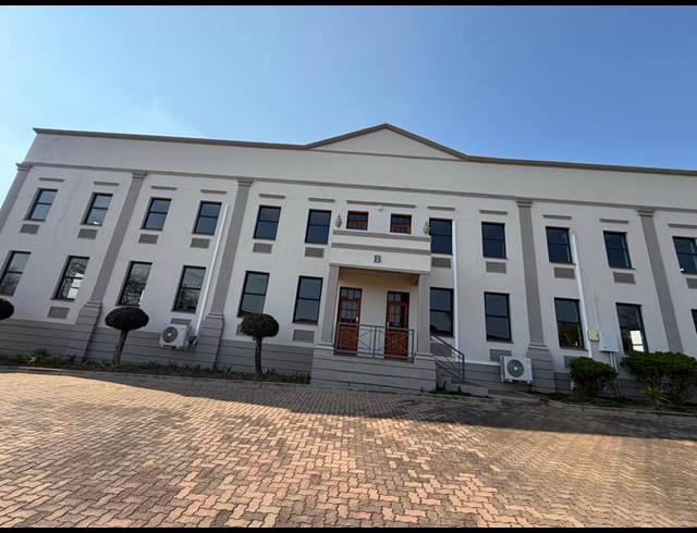 1,560M² WAREHOUSE TO LET IN RANDJESPARK