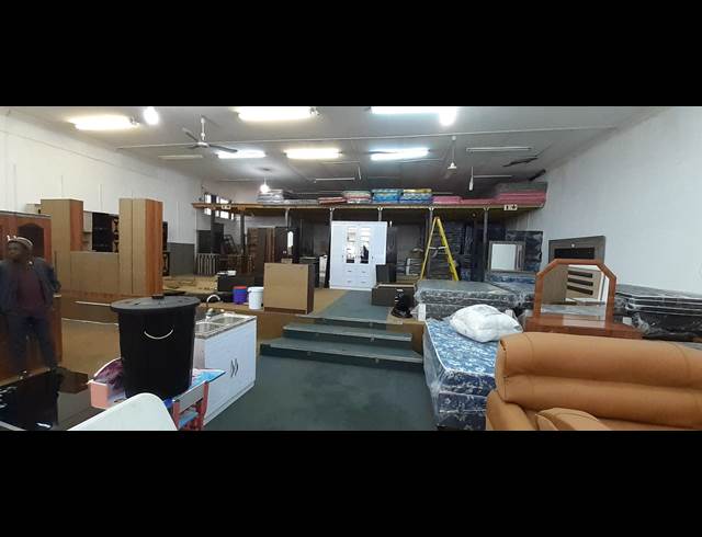 380M² RETAIL RENTED IN KING WILLIAMS TOWN CENTRAL