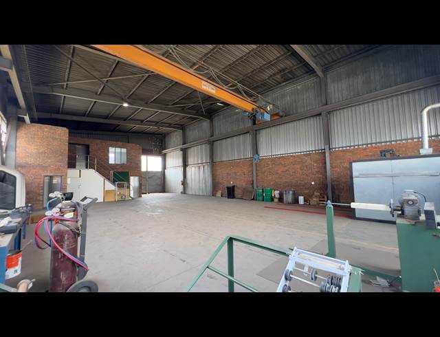 440M² WAREHOUSE TO LET IN GERMISTON CENTRAL