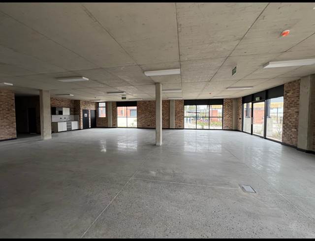 2,991.68M² WAREHOUSE TO LET IN RIVERSANDS