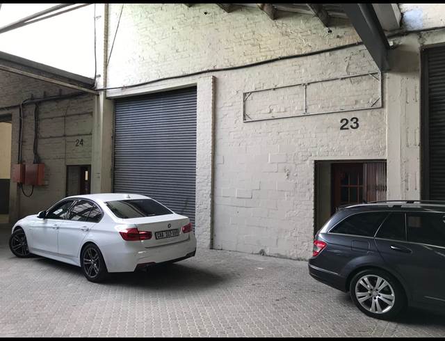 245M² WAREHOUSE TO LET IN EPPING INDUSTRIAL