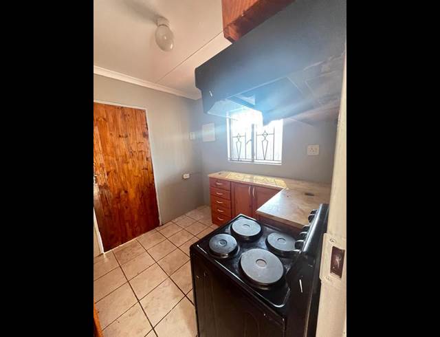 3 BEDROOM PROPERTY TO RENT IN SOSHANGUVE UU